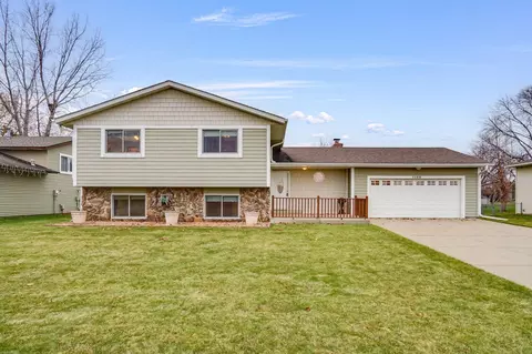 1100 Hillside St, Hastings, MN 55033