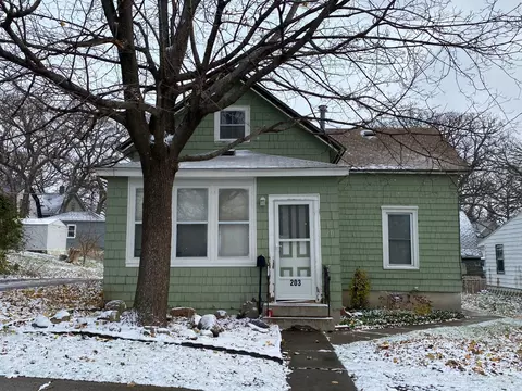 203 S Ermina Ave, Albert Lea, MN 56007