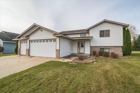24317 17th Ave, Saint Augusta, MN 56301
