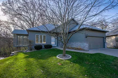 4648 Westwood Ln, Eagan, MN 55122