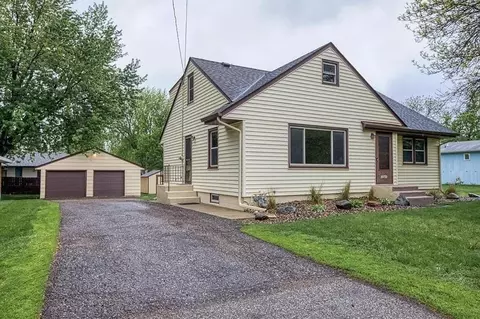 20780 Holiday Ave, Lakeville, MN 55044