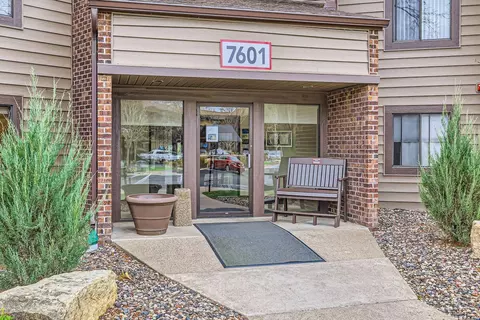 7601 W 101st St #117, Bloomington, MN 55438