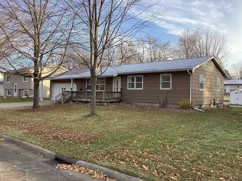 2152 Harmony Ave, Albert Lea, MN 56007