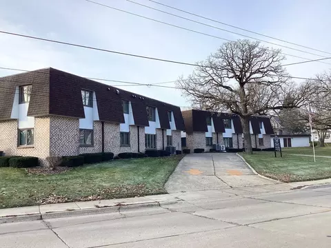 610 Johnson St #A, Albert Lea, MN 56007