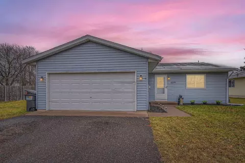 6379 Crestview Dr, North Branch, MN 55056