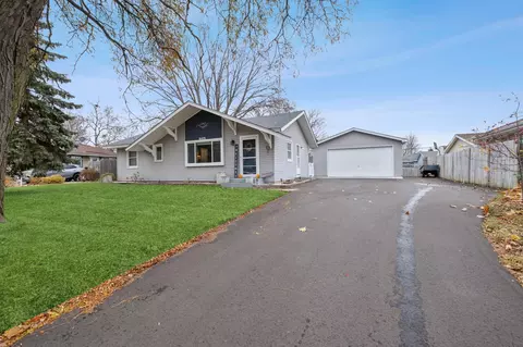 8475 Glenbrook Ave S, Cottage Grove, MN 55016