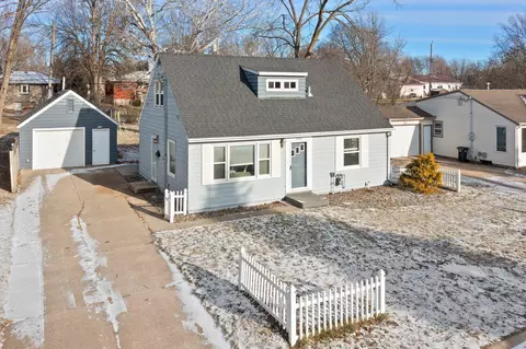 544 Hazel Ln, Owatonna, MN 55060