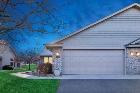 1570 Antler Pt, Eagan, MN 55122