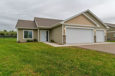 105 Spirit Path NW, Arlington, MN 55307