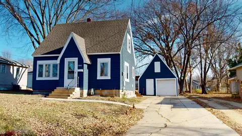 1305 St John Ave, Albert Lea, MN 56007