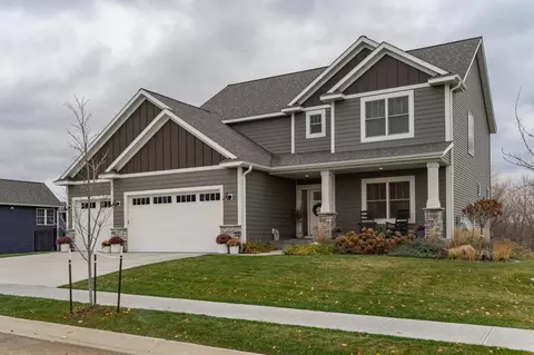 6442 Summit Pine Rd NW, Rochester, MN 55901