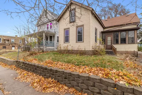 406 Hope St, Saint Paul, MN 55106