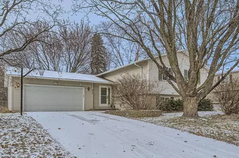 4869 Churchill St, Shoreview, MN 55126