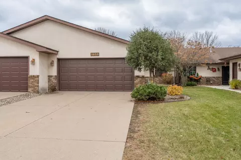 1856 Vierling Dr E, Shakopee, MN 55379