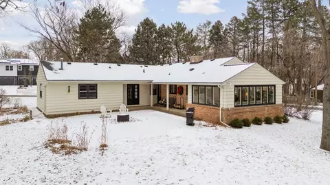 3840 Honeysuckle Rd, Deephaven, MN 55391 photo 35