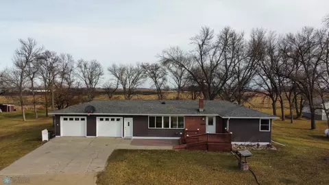 3912 75 Hwy N, Oakport Twp, MN 56560