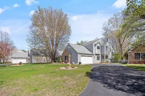 5694 Donegal Dr, Shoreview, MN 55126