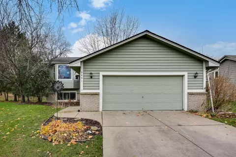 9251 Xenium Ln N, Maple Grove, MN 55369