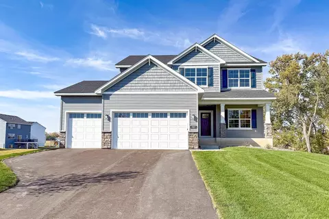 814 Yellowcrest St SW, Delano, MN 55328