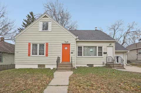 1048 Lafond Ave, Saint Paul, MN 55104