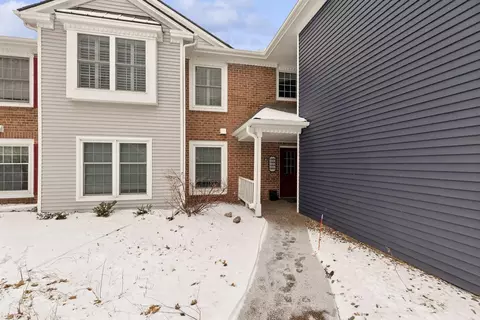 10906 Rhode Island Ave S, Bloomington, MN 55438