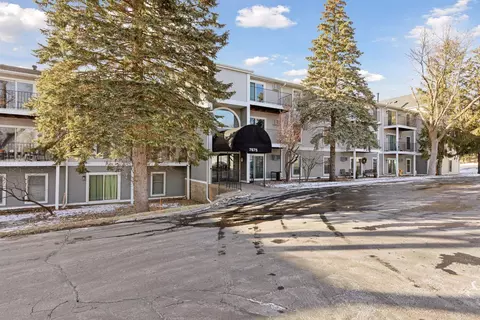 7675 142nd St W #307, Apple Valley, MN 55124