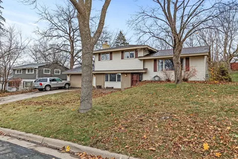 10819 27th Ave S, Burnsville, MN 55337
