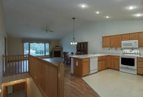14626 Fairway Dr, Baxter, MN 56425 photo 9