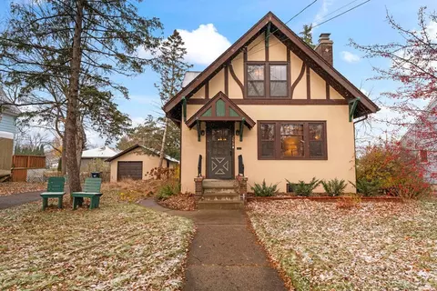 1014 Division St S, Northfield, MN 55057