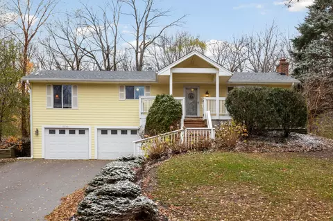 17745 Ixonia Ave, Lakeville, MN 55044