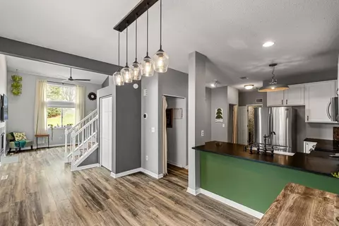 9026 Sawgrass Gln #501, Maple Grove, MN 55311