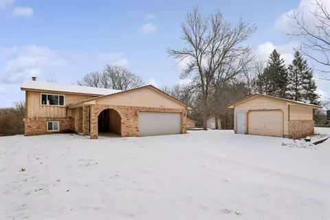 14031 Victoria Ln NW, Elk River, MN 55330