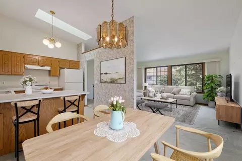 4610 Penkwe Way, Eagan, MN 55122