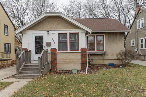 937 5th Ave SE, Rochester, MN 55904