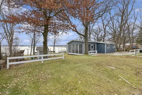 9925 Eclipse Rd, Kimball, MN 55353