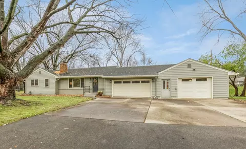 4916 Mayview Rd, Minnetonka, MN 55345