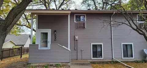 690 Mercer St, Saint Paul, MN 55102