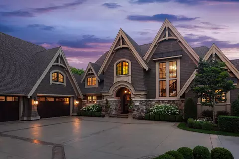 314 Bushaway Rd, Wayzata, MN 55391