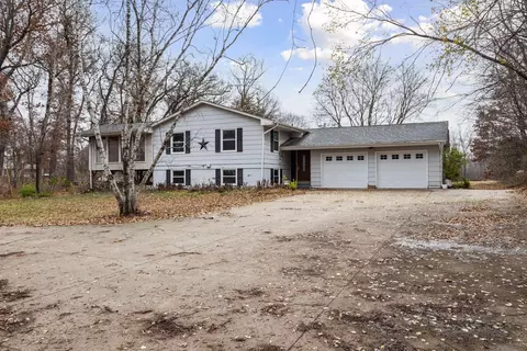 7320 167th Ave NE, Columbus, MN 55025