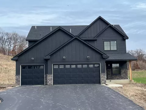 8526 157th St, Savage, MN 55378