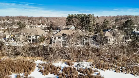 2623 Nature View Ct N, Roseville, MN 55113