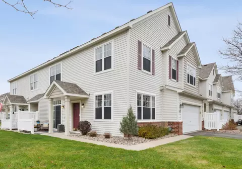 1676 Liberty Cir, Shakopee, MN 55379