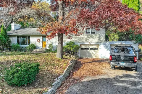 7202 Shannon Dr, Edina, MN 55439