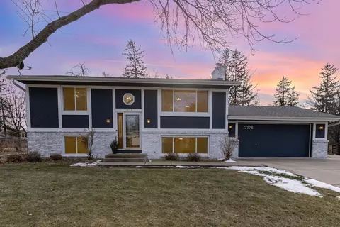 17175 Honeysuckle Ln, Eden Prairie, MN 55346