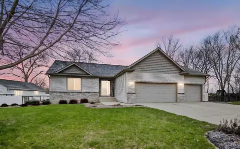 200 17th Pl SW, Austin, MN 55912