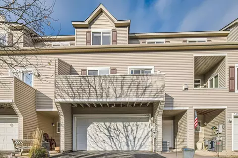 6788 Meadow Grass Ln S, Cottage Grove, MN 55016