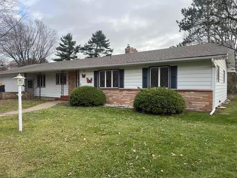 920 8th Ave SW, Pine City, MN 55063