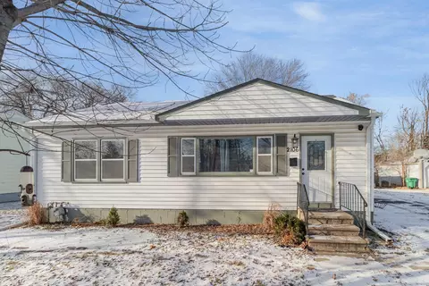 2106 Ericon Dr, Brooklyn Center, MN 55430