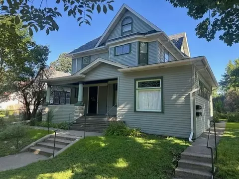 1685 Taylor Ave W, Saint Paul, MN 55104