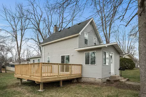 1521 Desoto Ave N, Glencoe, MN 55336